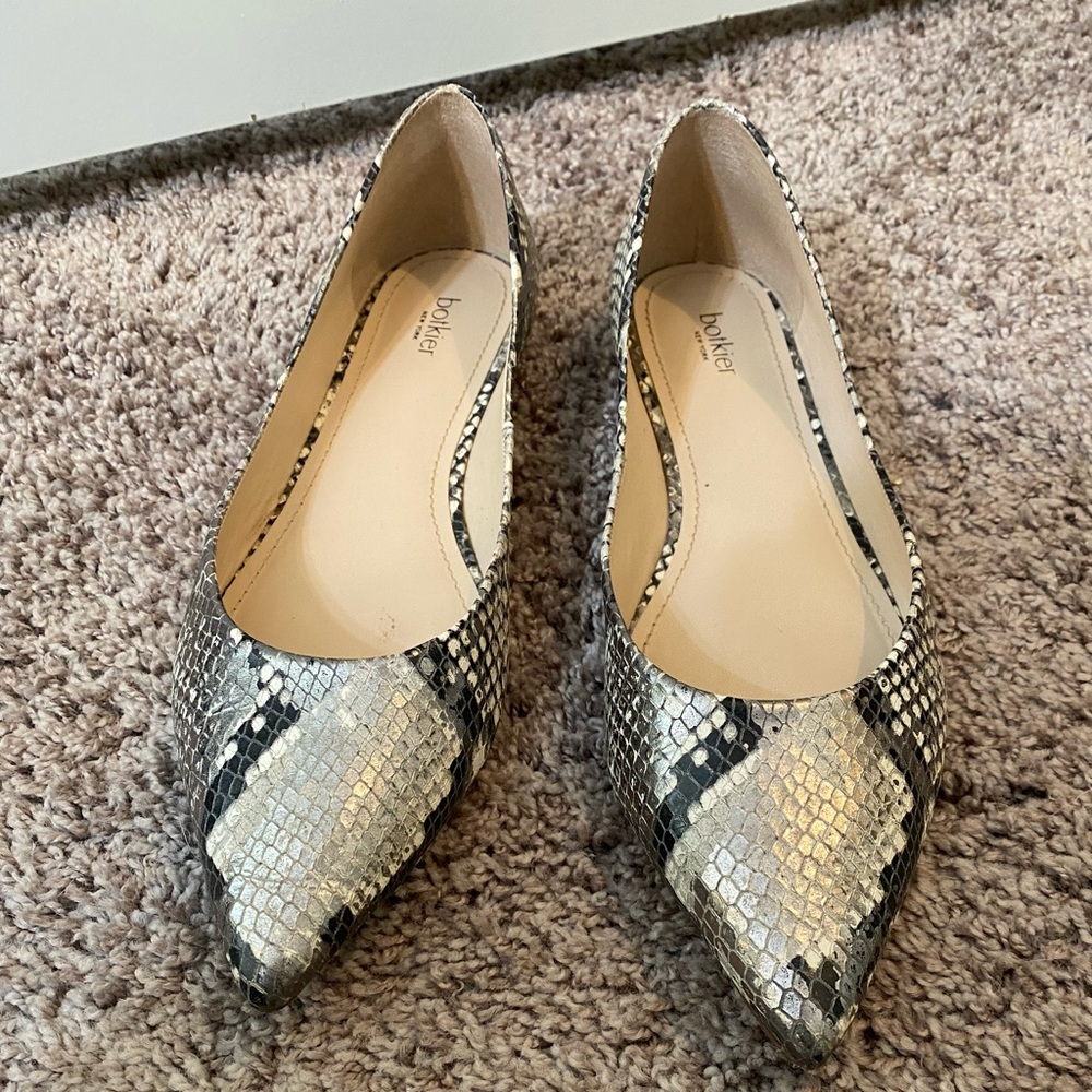 Snakeskin flats